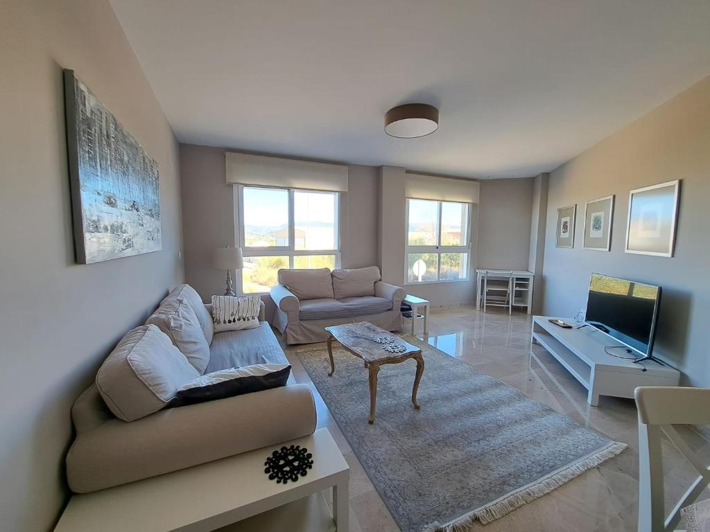 Ador Apartament (poza bazą)